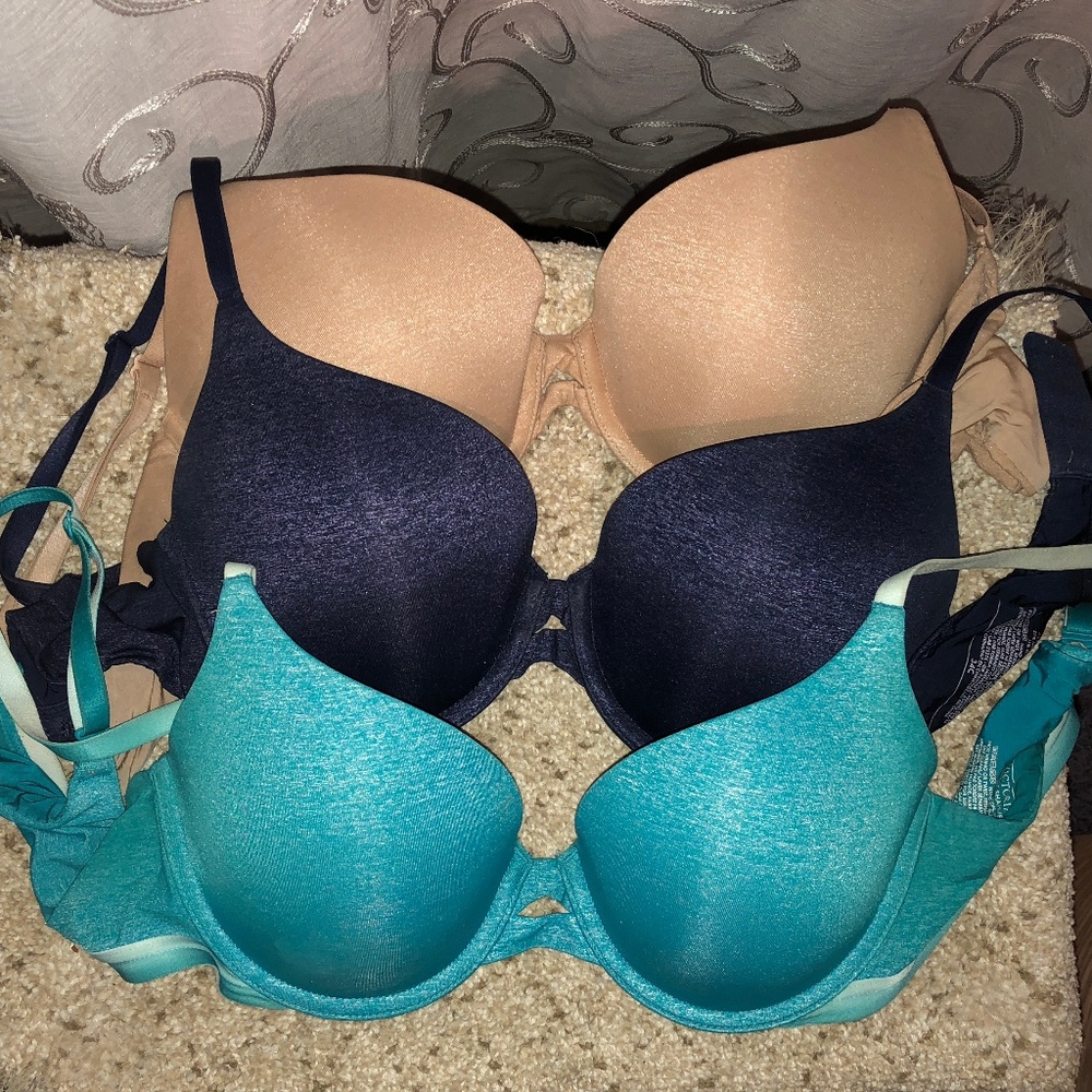 Victoria's Secret perfect shape t-shirt bra bundle